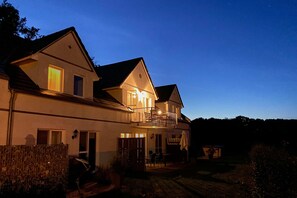 Exterior - FLEESENTRAUM Premium Apartment - Balcony/Sauna/Fireplace - Golf, pet-friendly (Göhren-Lebbin)