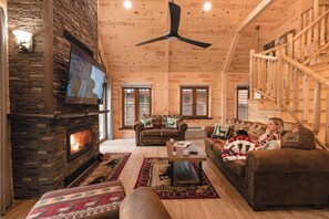 TV - Bridge View - a waterfront Chalet (Long Lake)