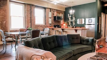 Älytelevisio, kirjoja