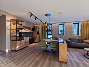 Apartment | Wohnzimmer | Flachbildfernseher