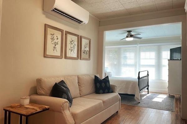 Welcome to Hummingbird Way!