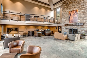 Lobby - Lovely studio in the heart of town with pool/hot tub on-site, WiFi & deck (Park City)