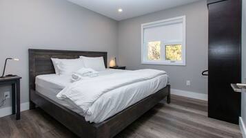 Luxury Cabin, Multiple Bedrooms, Non Smoking, Mountain View