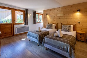 4 bedrooms, WiFi, bed sheets - Chalet Lys Blanc (Meribel)