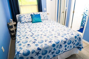 1 chambre, fer et planche à repasser, lit parapluie, Wi-Fi gratuit