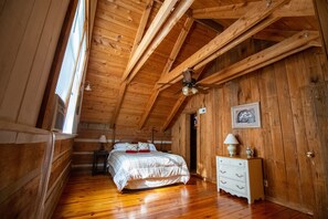 3 soverom, strykejern/-brett, barnesenger og wi-fi (inkludert)