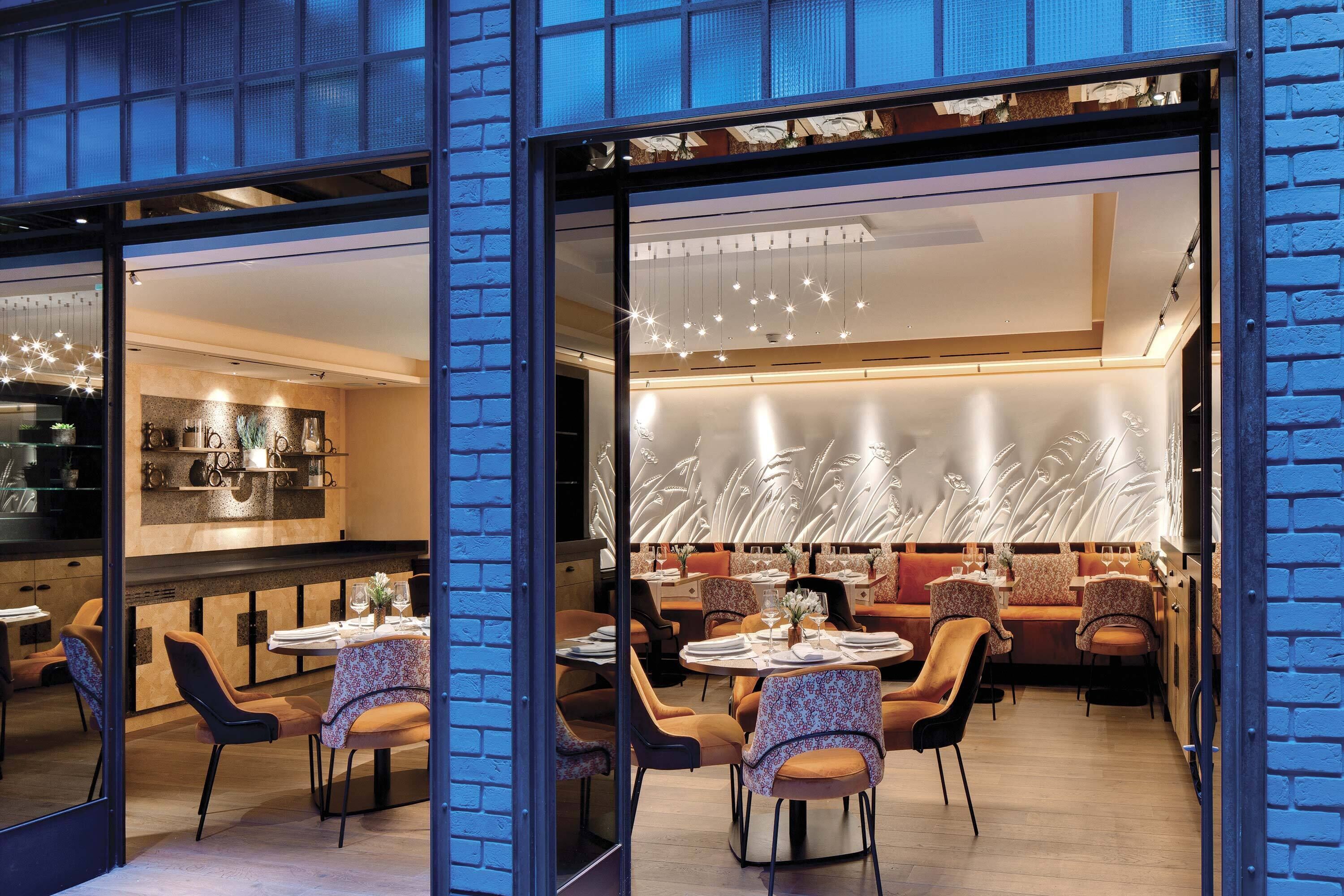 daily buffet breakfast (eur 38 per person)