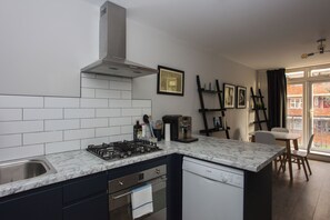 Fridge, microwave, oven, dishwasher