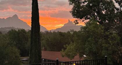 Uptown Boho Comfort - Uptown Sedona - Beautiful 3 Bedroom Home w/a View