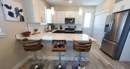 Colorado Riverwalk Resort! Centrally located-direct access to Riverfront Trail