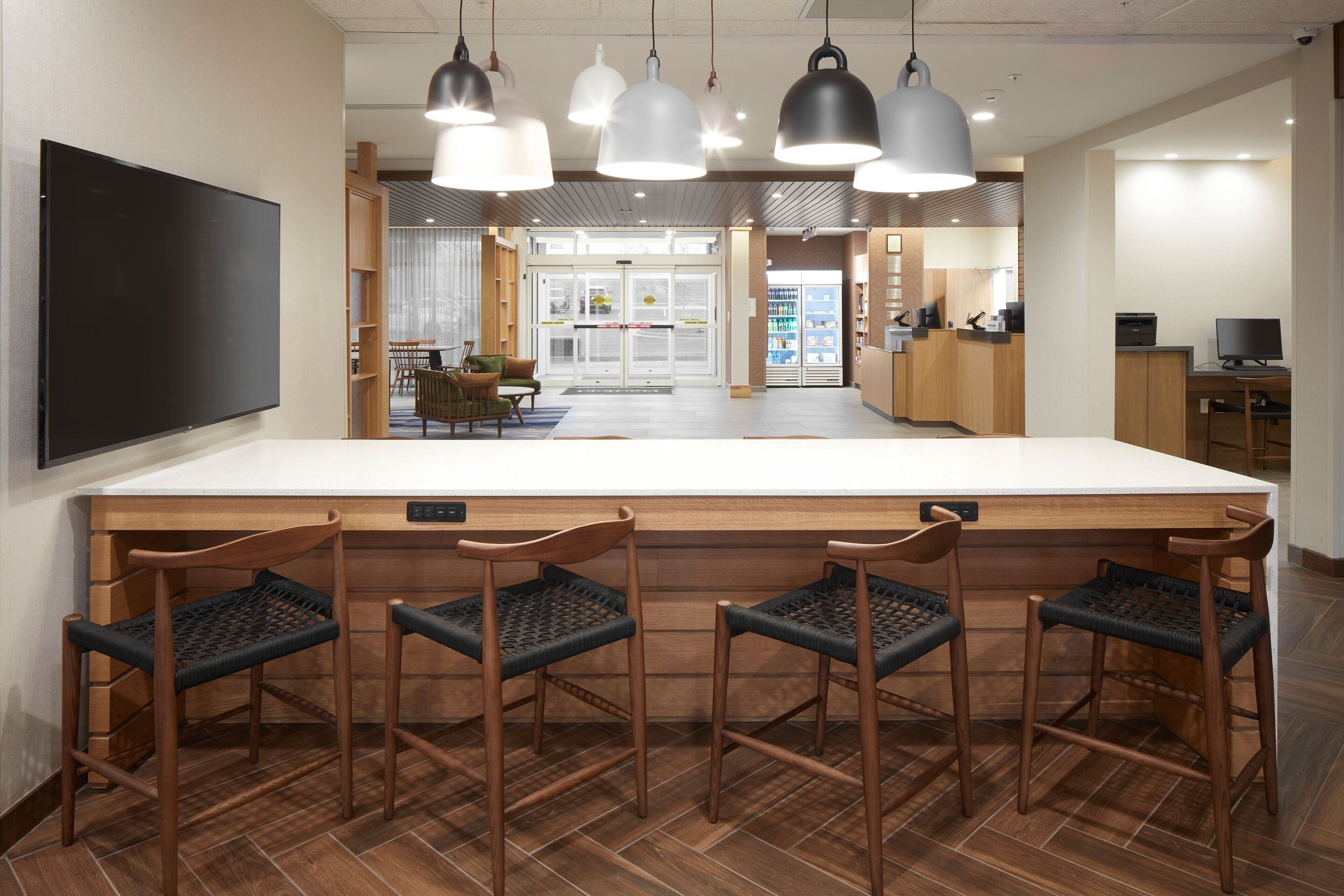 free daily continental breakfast