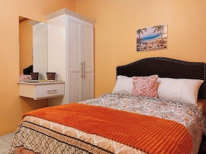 2 chambres, fer et planche Ă repasser, accĂšs au Wi-Fi (inclus)