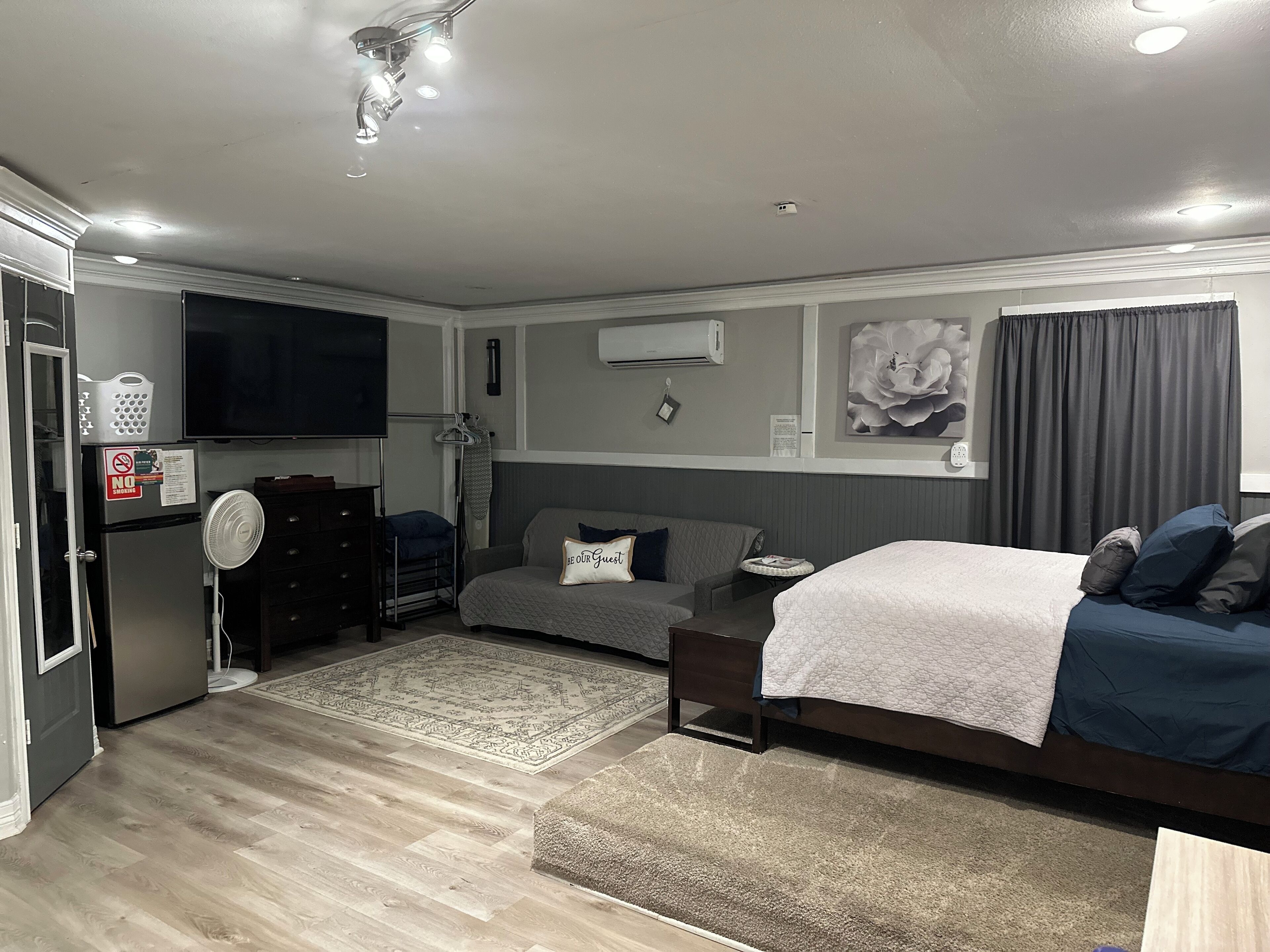 1 Schlafzimmer, Schreibtisch, Bügeleisen/Bügelbrett, kostenloses WLAN