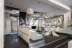 Luxury Villa | Private kitchen - Villa BOND with Private Swimming Pool (Marathon)