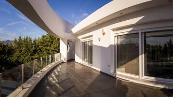 Luxury-Villa | Terrasse/Patio