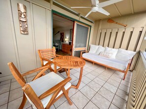Interior - Oceanview Condo in Hana-Let the ocean lull you to sleep (Hana)