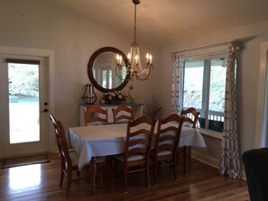 تناول الطعام