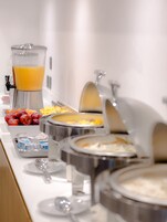 Desayuno buffet incluido todos los días 