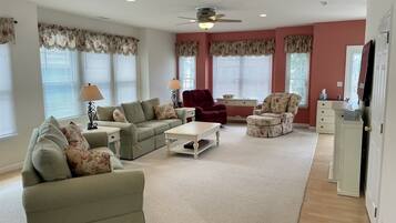 Condo (WC127 West Aster Road) | Exterior