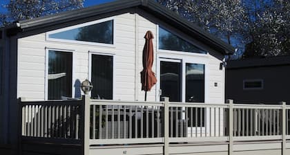 Luxury Lodge on quiet holiday park