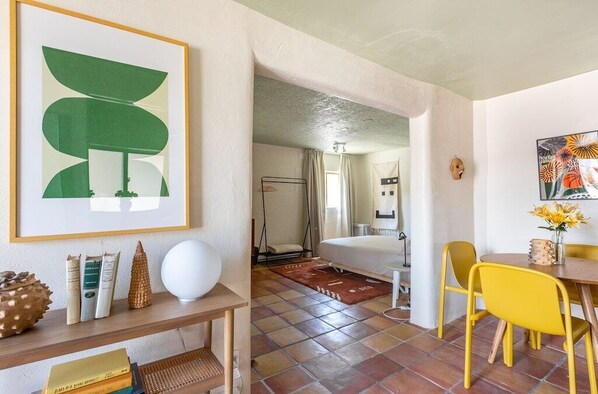 1 bedroom, iron/ironing board, travel cot, WiFi