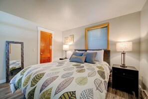 1 bedroom, iron/ironing board, WiFi, bed sheets