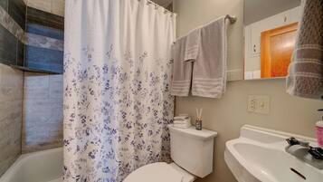 Een bad/douchecombinatie