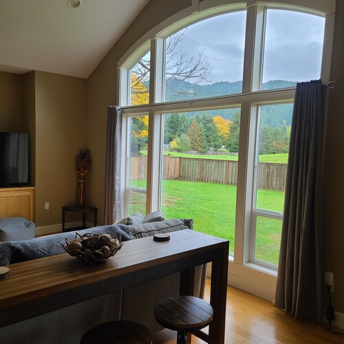 Dog Friendly Carson Home on Elk Ridge Golf Course