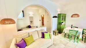 Luxury Quadruple Room | Living area - La Rossa Dimora (Alberobello)