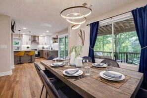 Dining - Modern Home - Private Pool & Sauna in Atlanta Suburb / World Cup Ready (Lawrenceville)