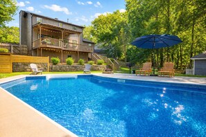 Outdoor pool - Modern Home - Private Pool & Sauna in Atlanta Suburb / World Cup Ready (Lawrenceville)