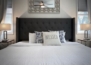 3 chambres, bureau, fer et planche à repasser, Wi-Fi gratuit