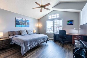 4 bedrooms, desk, iron/ironing board, travel cot