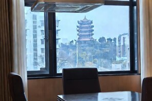 Room - Vienna International Hotel (Wuhan Yellow Crane Tower Pengliuyang Subway Station) (Wuhan)