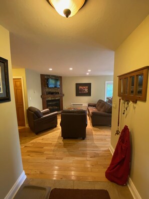 TV, fireplace, foosball, table tennis