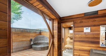 Wonderful private villa with WIFI, hot tub, A/C, TV, patio, pets allowed, panoramic view and par...