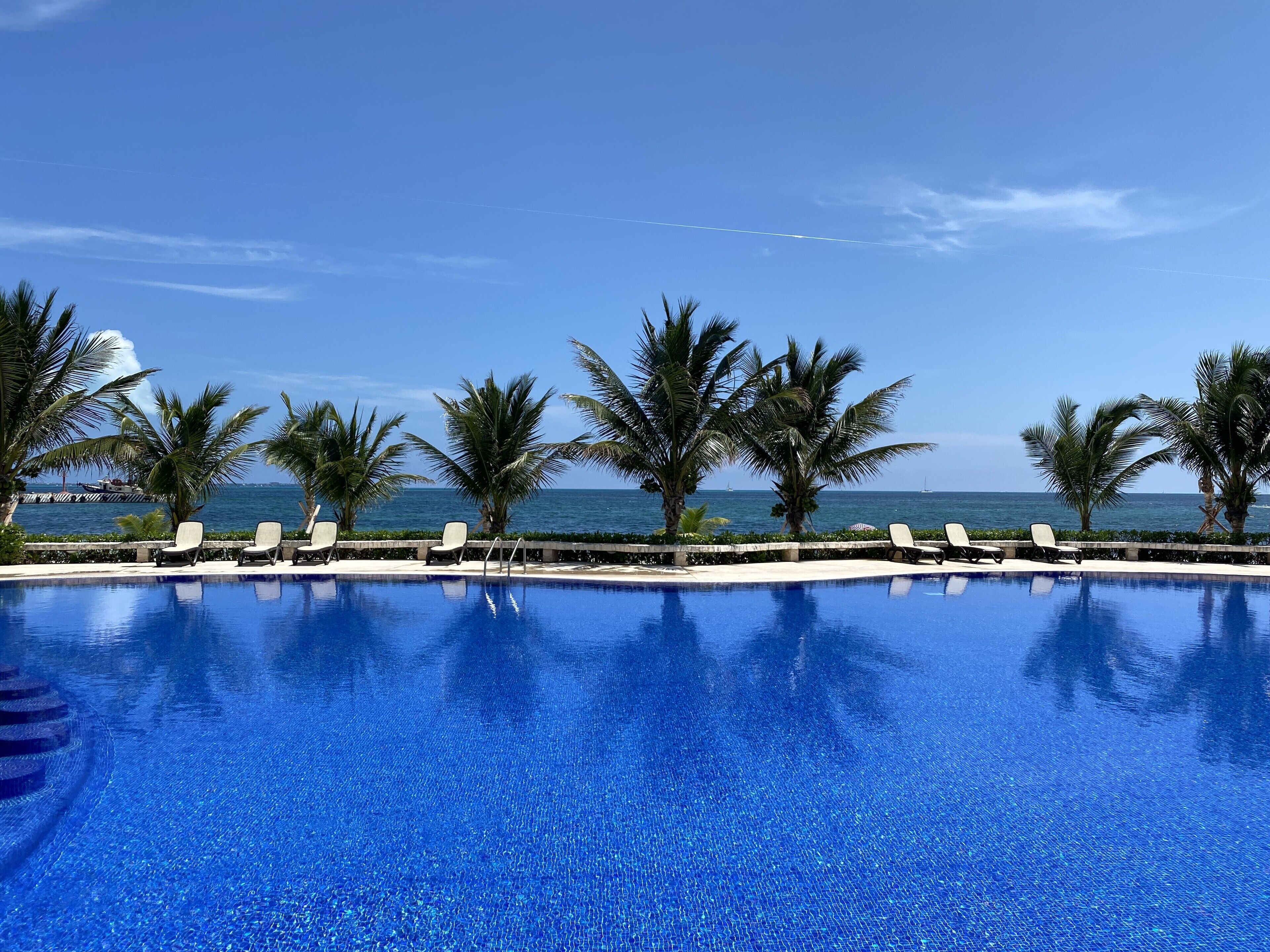 Innenpool, Außenpool