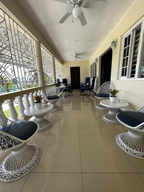 Enceinte de lâhĂ©bergement