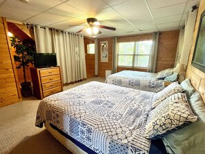 4 bedrooms, iron/ironing board, free WiFi, bed sheets