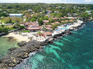 Aerial view - Ocean Cliff Hotel Negril Limited (Negril)