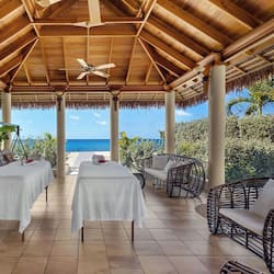 Couples treatment rooms, body treatments, aromatherapy