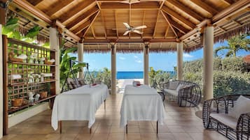 Couples treatment rooms, body treatments, aromatherapy