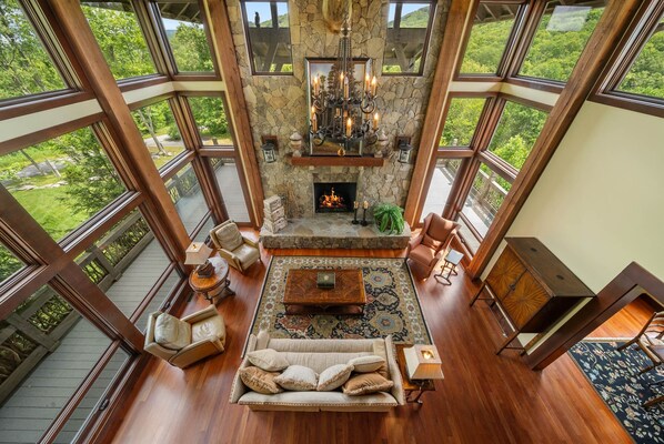 TV, fireplace, offices