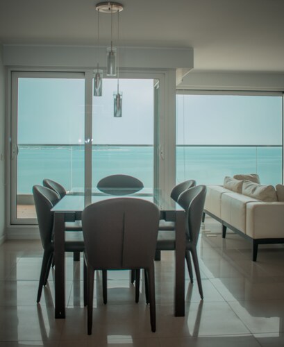 Alexander beach 1102