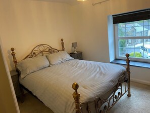 2 Schlafzimmer, Bügeleisen/Bügelbrett, WLAN