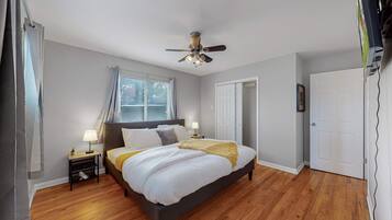 2 bedrooms, iron/ironing board, WiFi, bed sheets