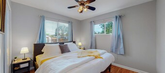 Great Home 2 King Near Downtown/Red Rocks/Restaurants