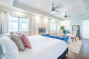 8 bedrooms, desk, iron/ironing board, travel cot