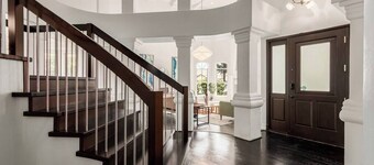 The Gatsby I By Hotel Home Stays