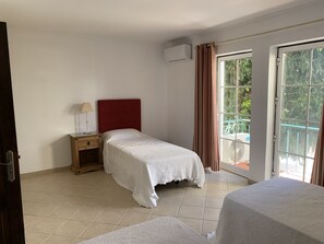 5 bedrooms, iron/ironing board, travel cot, WiFi